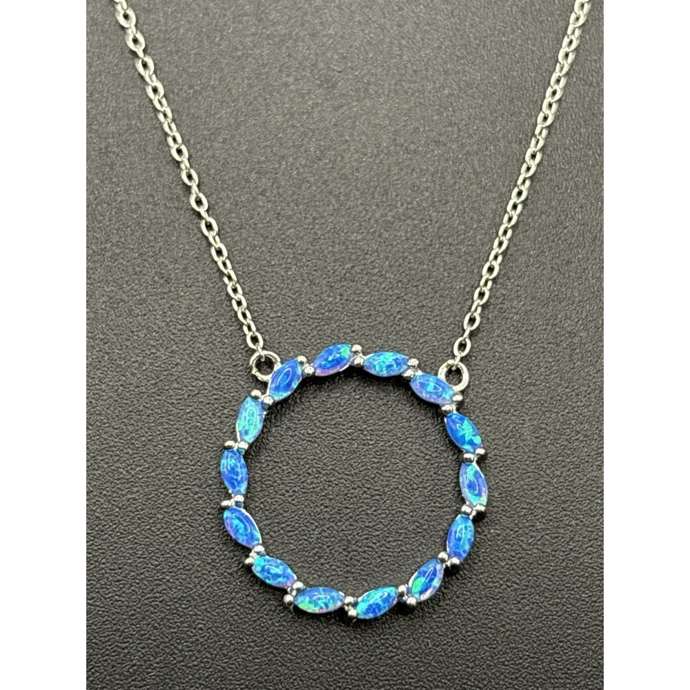 New Condition 18" Sterling Silver Lab Blue Opal Circle Pendant Necklace 925
